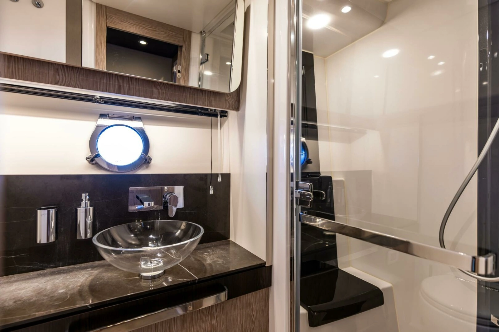 Azimut 60 - Azure - Head