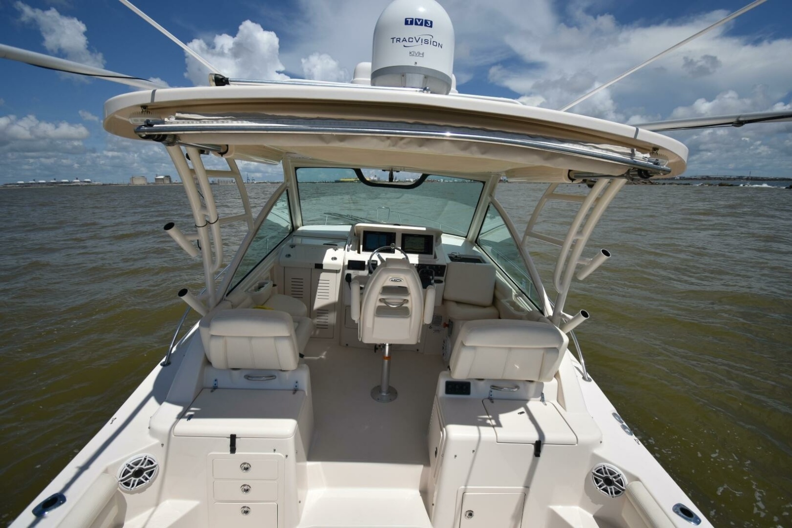 33' 2016 Grady-White 330 Express