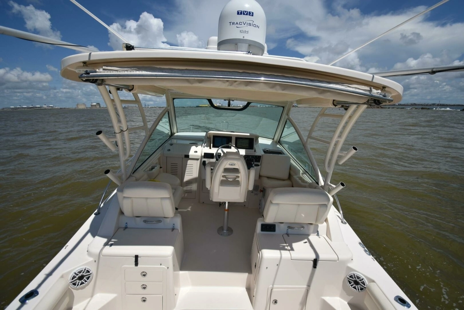 2016 Grady-White 330 Express 