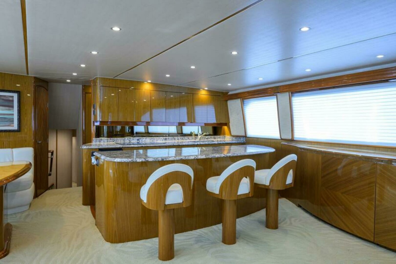 Viking 82 BLU FROG - Galley