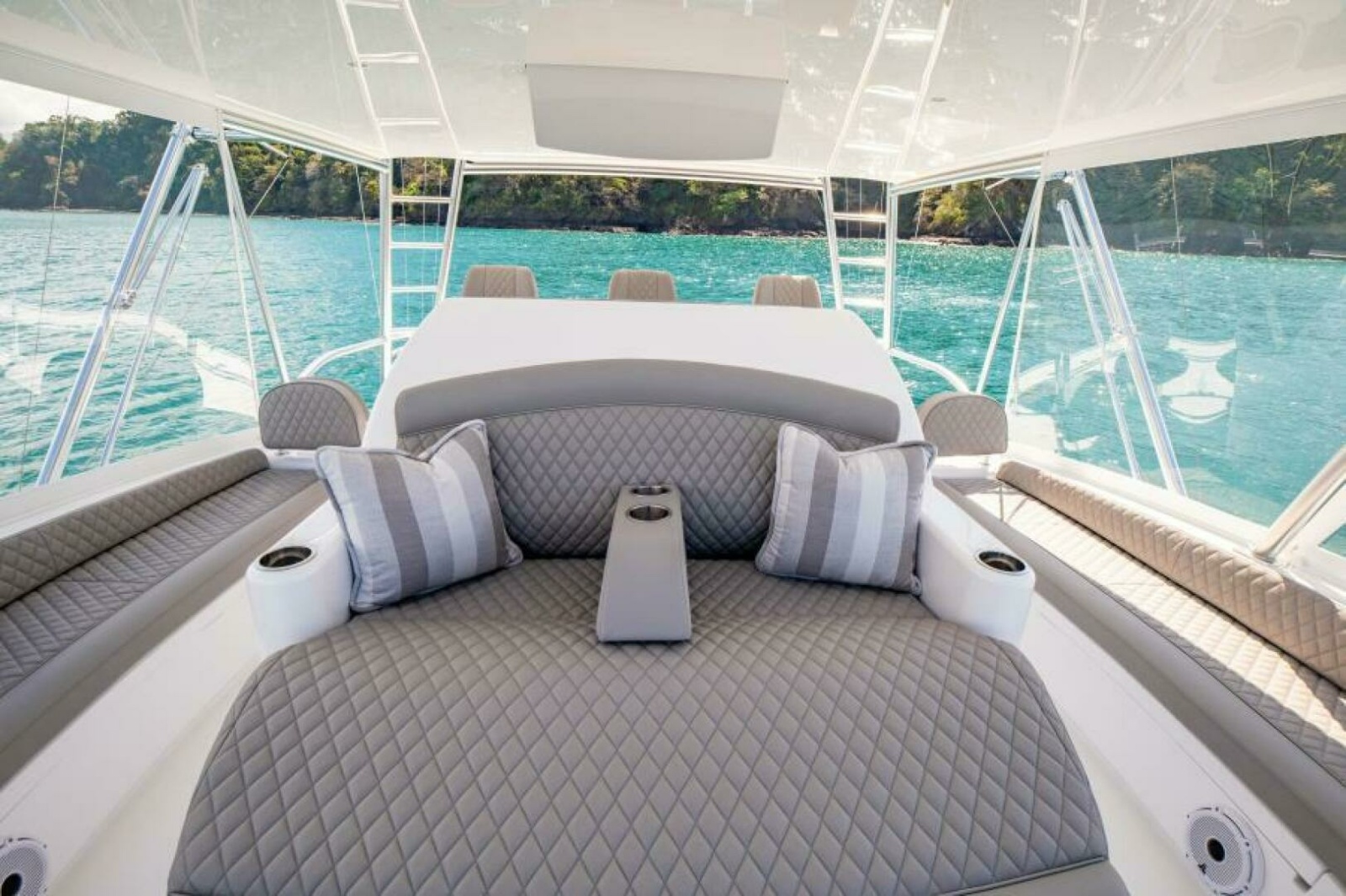 Flybridge Lounge Seating Area