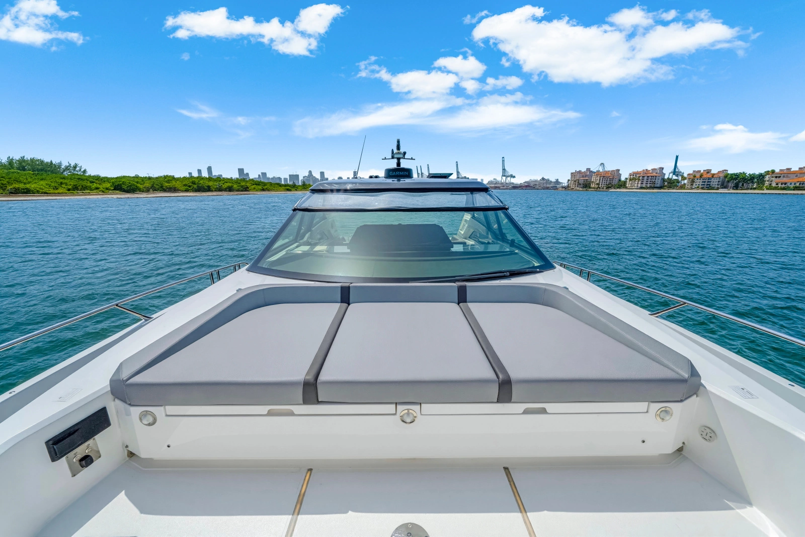 2024 Sunseeker Superhawk 55