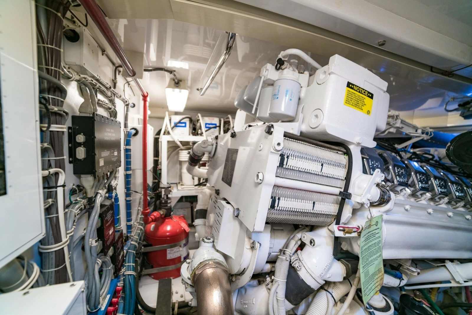 2005 Hatteras 68 Convertible -  Engine Room 