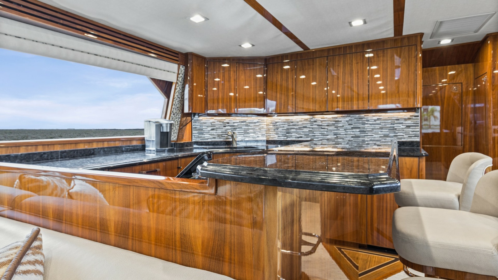 2017 72 Viking Enclosed Bridge Share-E Salon (5)