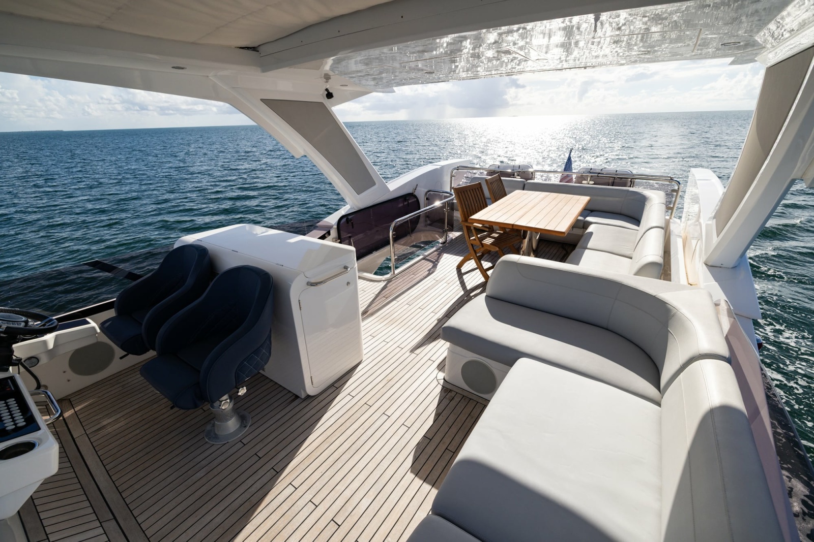 2022 Sunseeker Manhattan 68