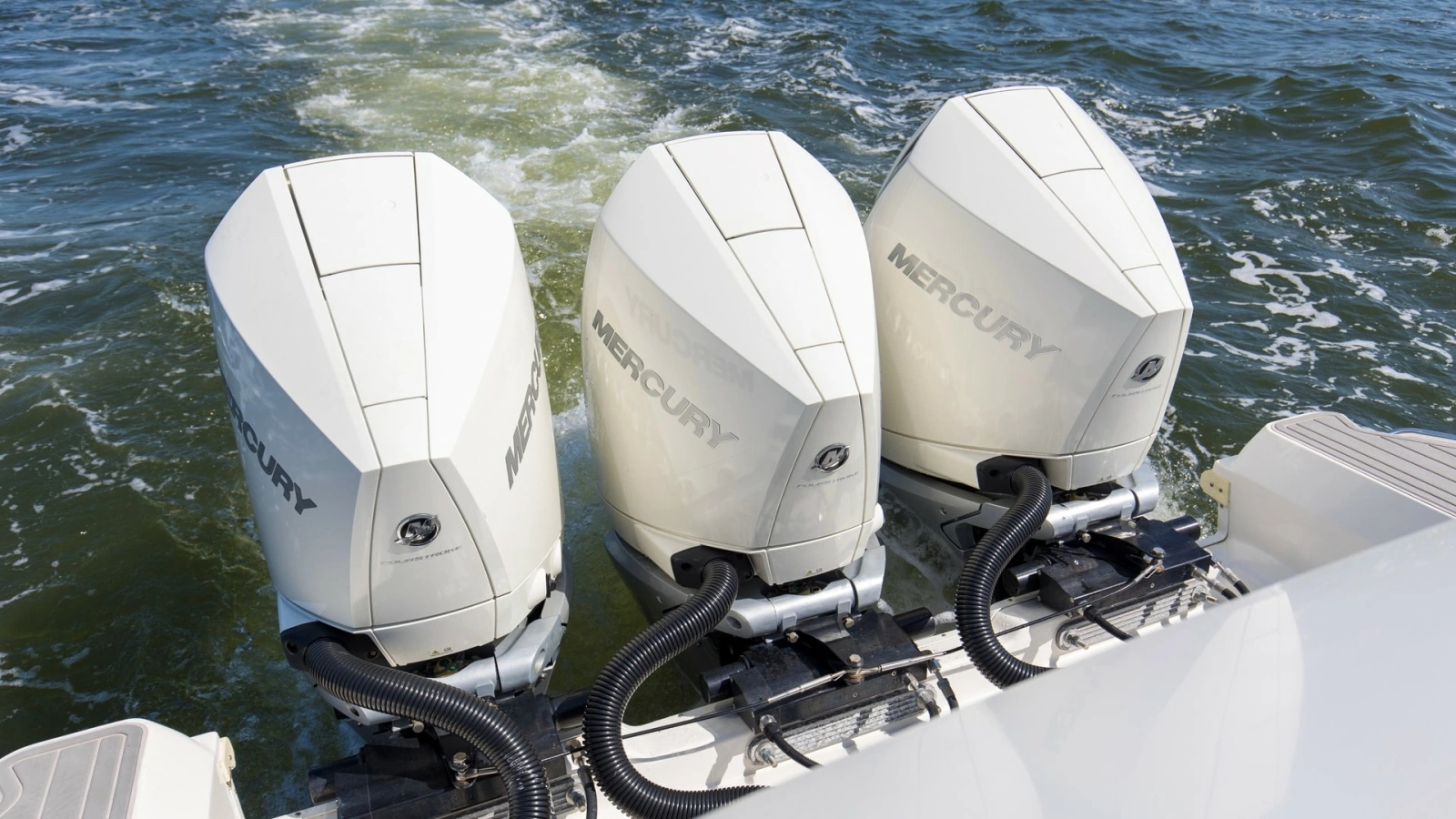 2022 32 Sea Ray 320 Sundancer OB Raya Sunshine Outboards