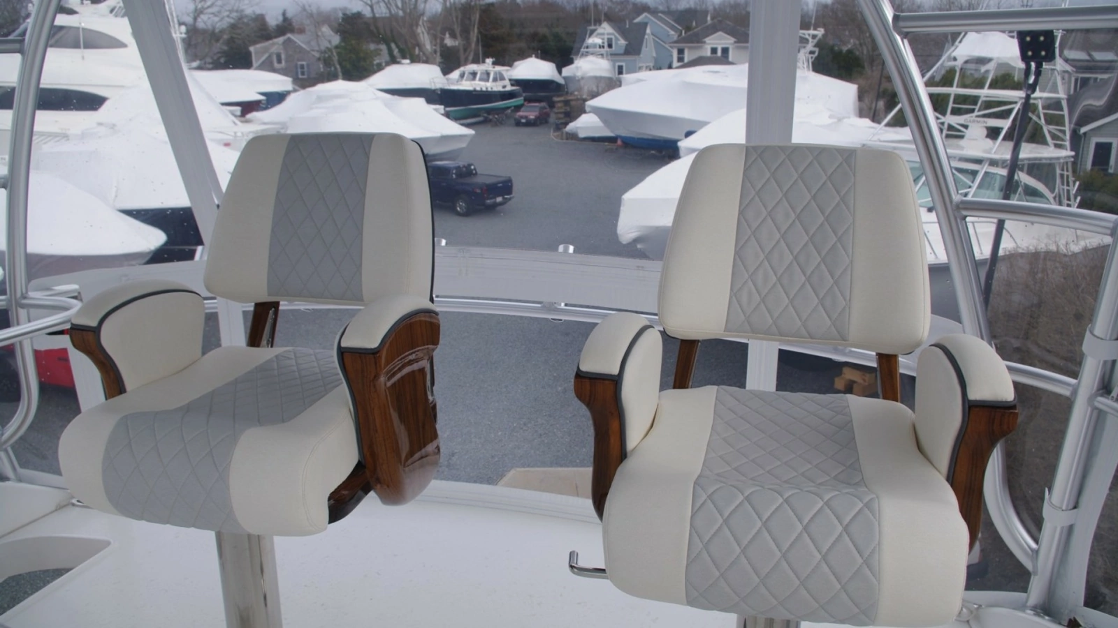 Flybridge Helm Seating Area