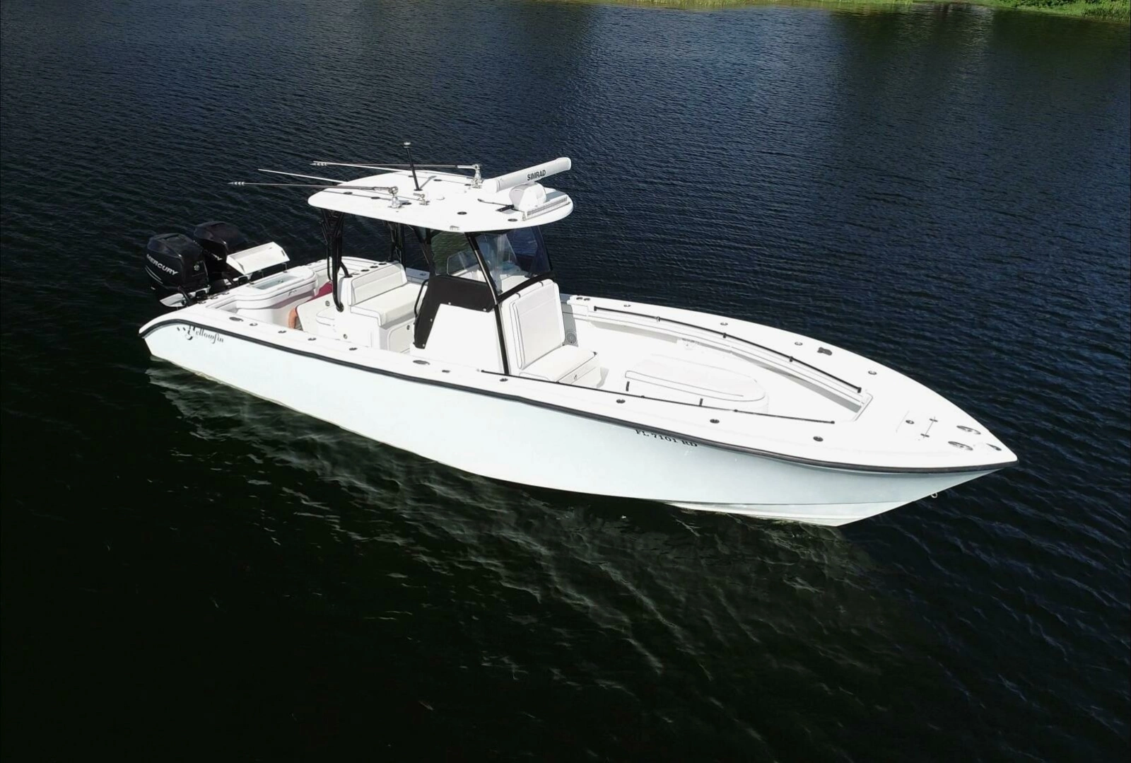 2017 Yellowfin 32 Center Console - Profile