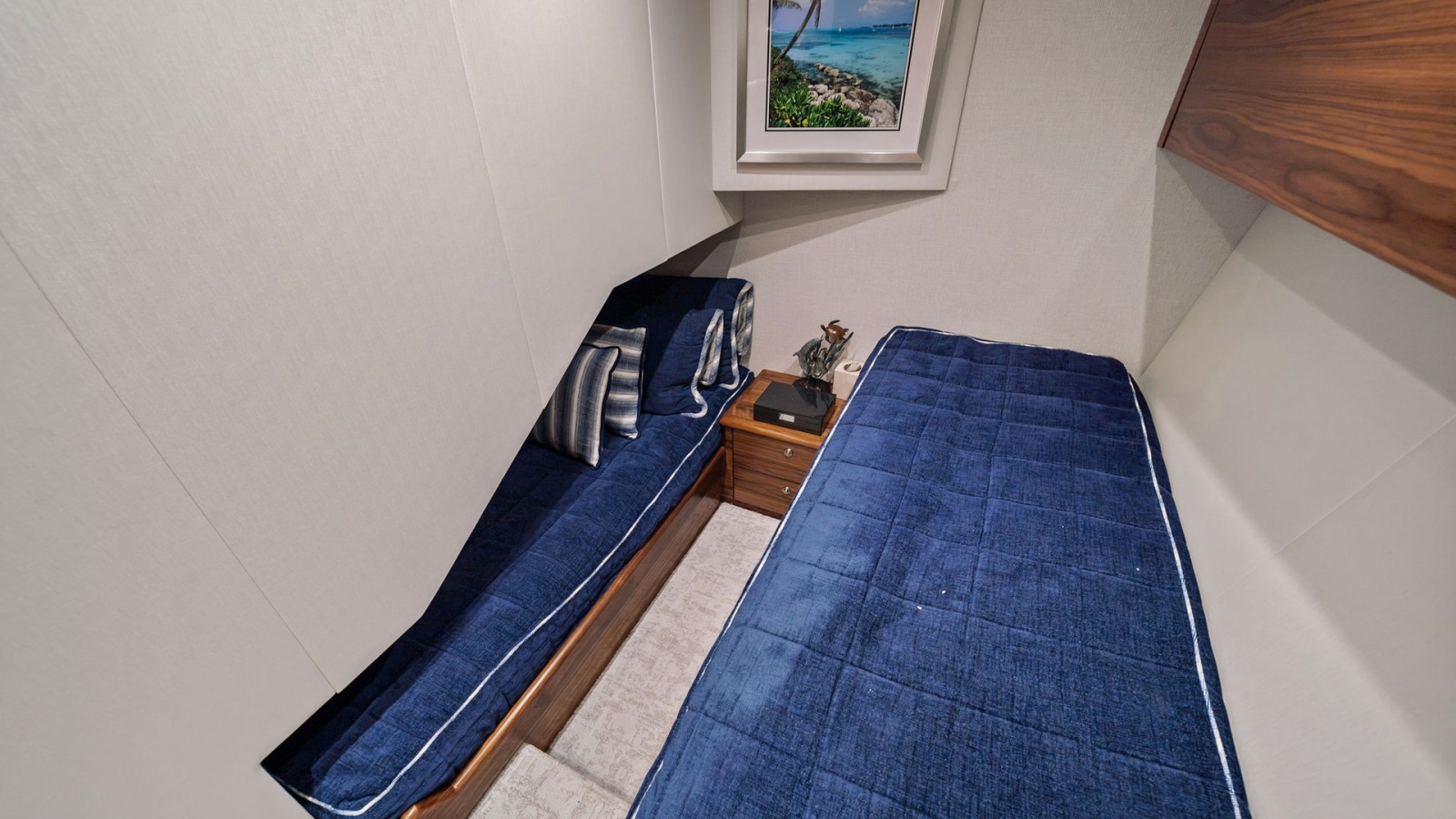 Guest Cabin with Twin Berths