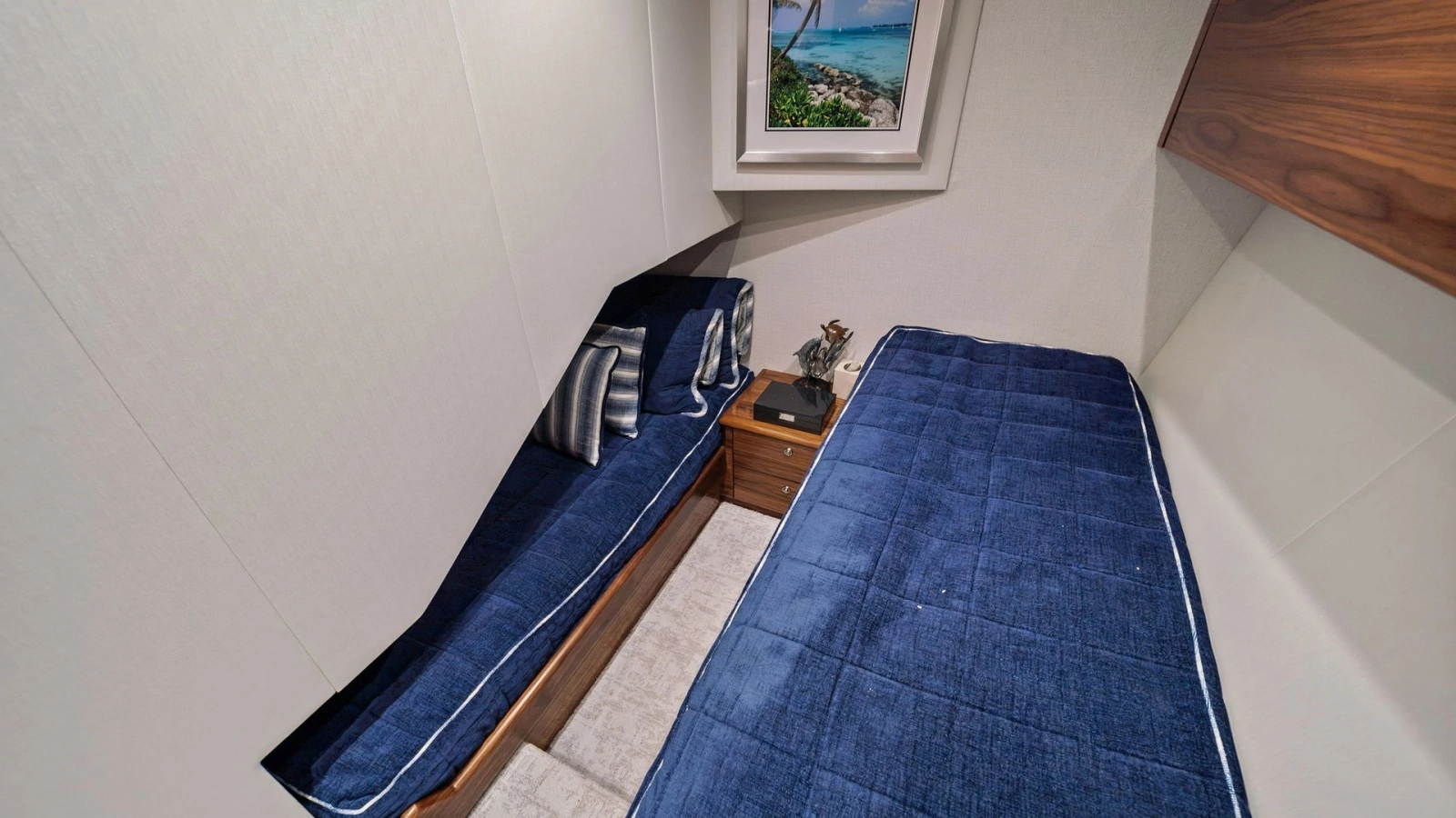 Guest Cabin with Twin Berths