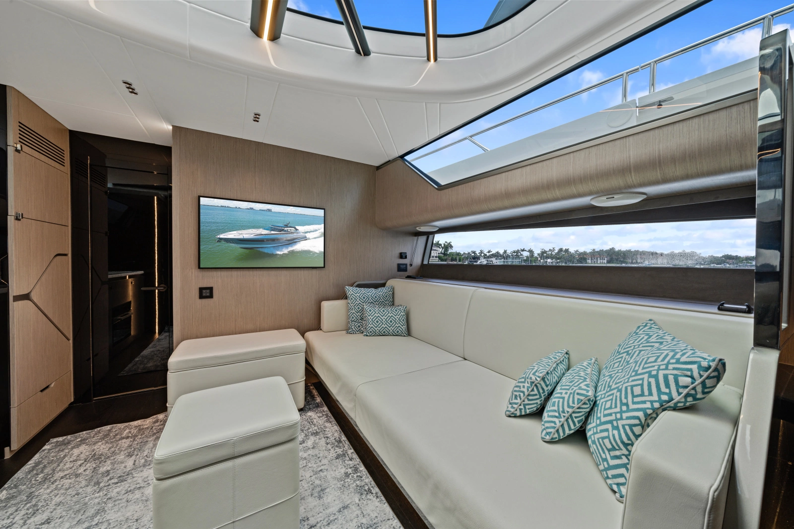 2024 Sunseeker Superhawk 55