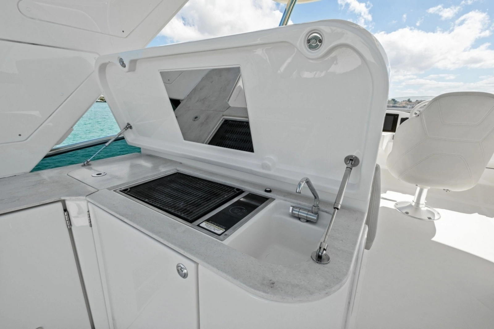 2019 Absolute 52 Navetta