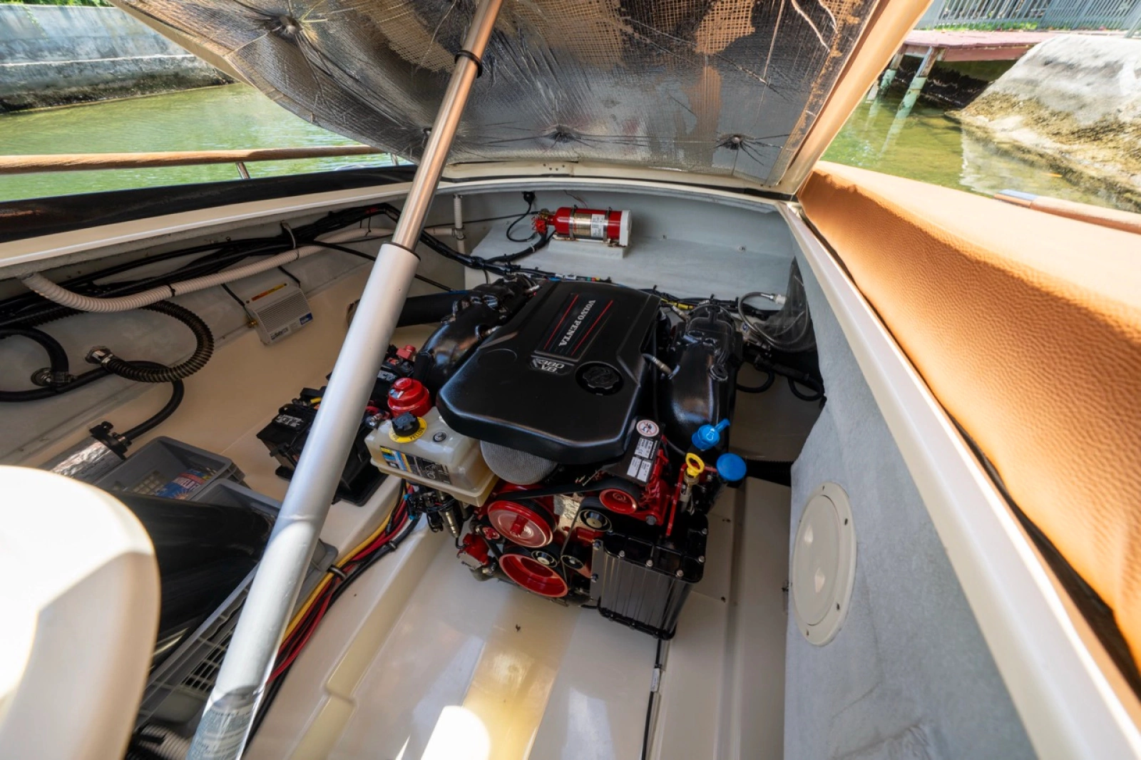 2018 Chris-Craft Capri 27