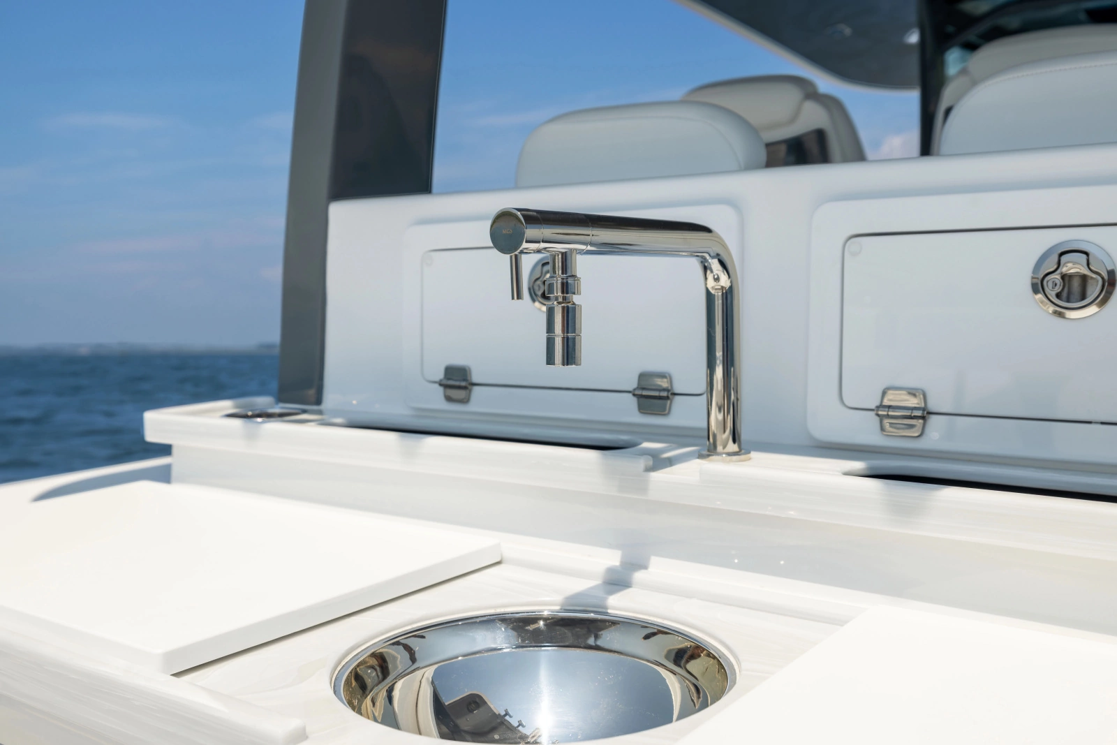 42ft HCB Yacht For Sale