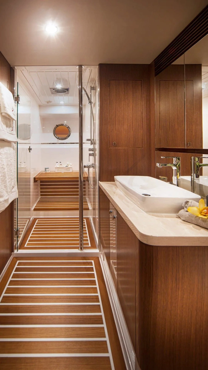 66 DAYBRIDGE 66ft Belize Yacht For Sale