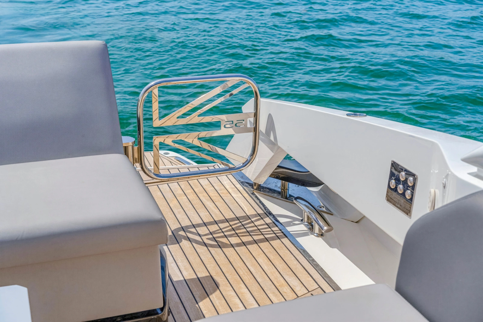 2024 Sunseeker Superhawk 55