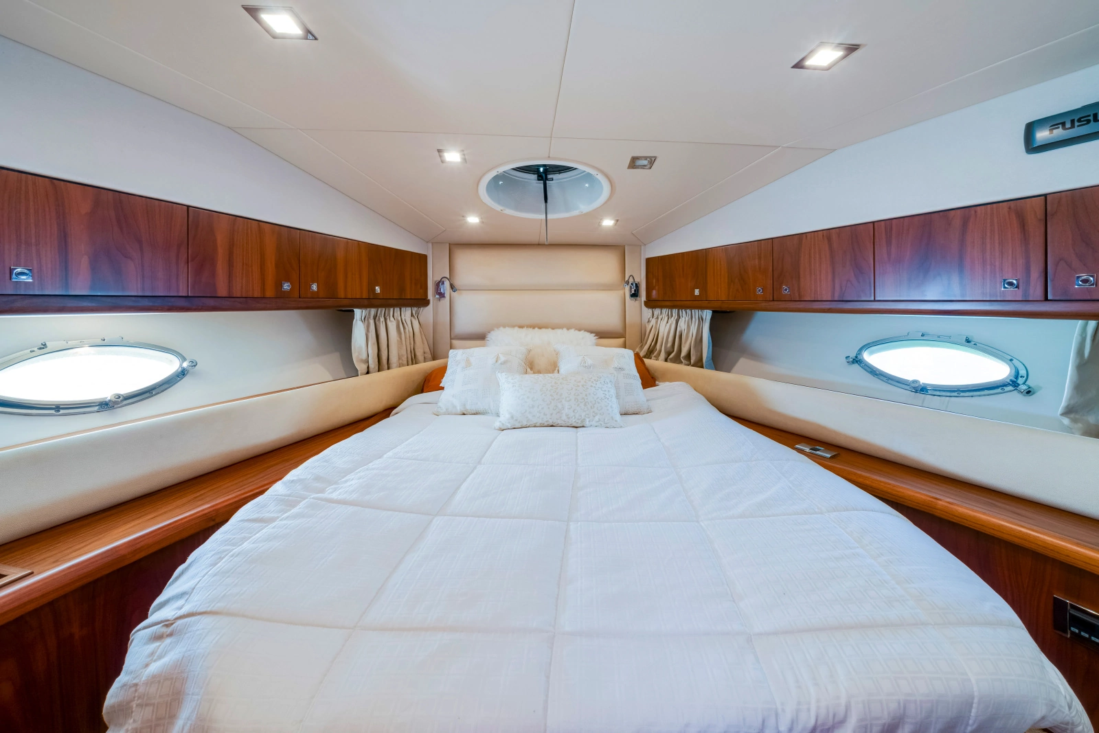 2011 Sunseeker Manhattan 52