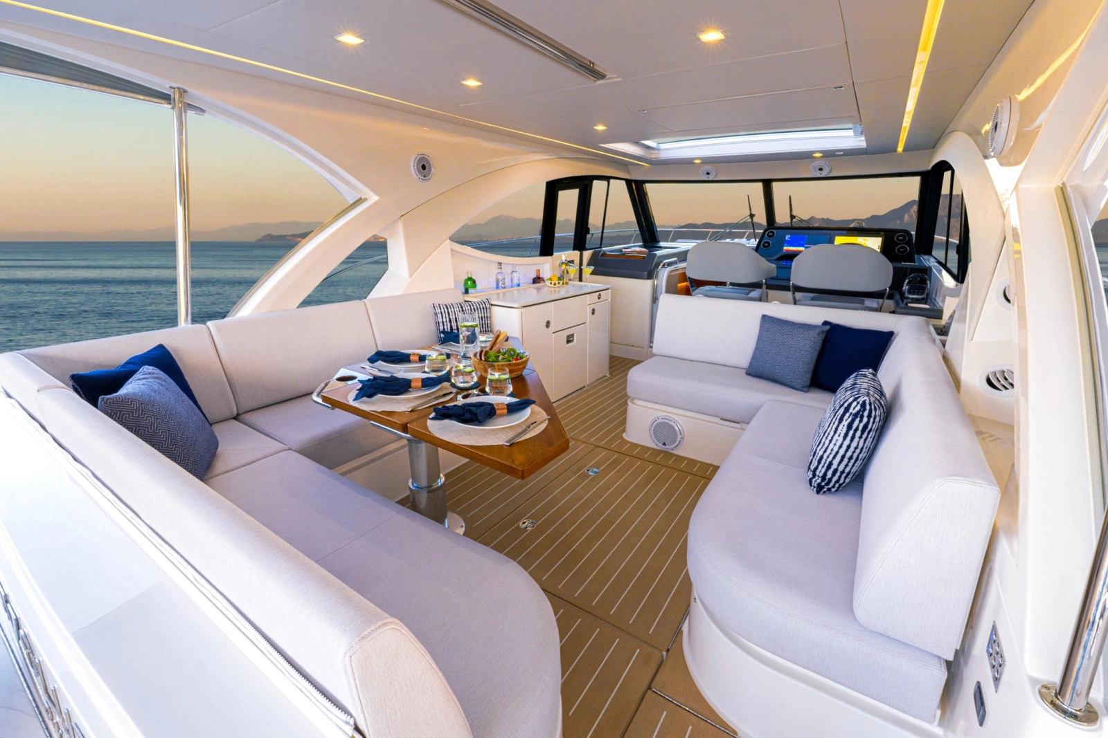 4300 Sports Express 43ft Riviera Yacht For Sale
