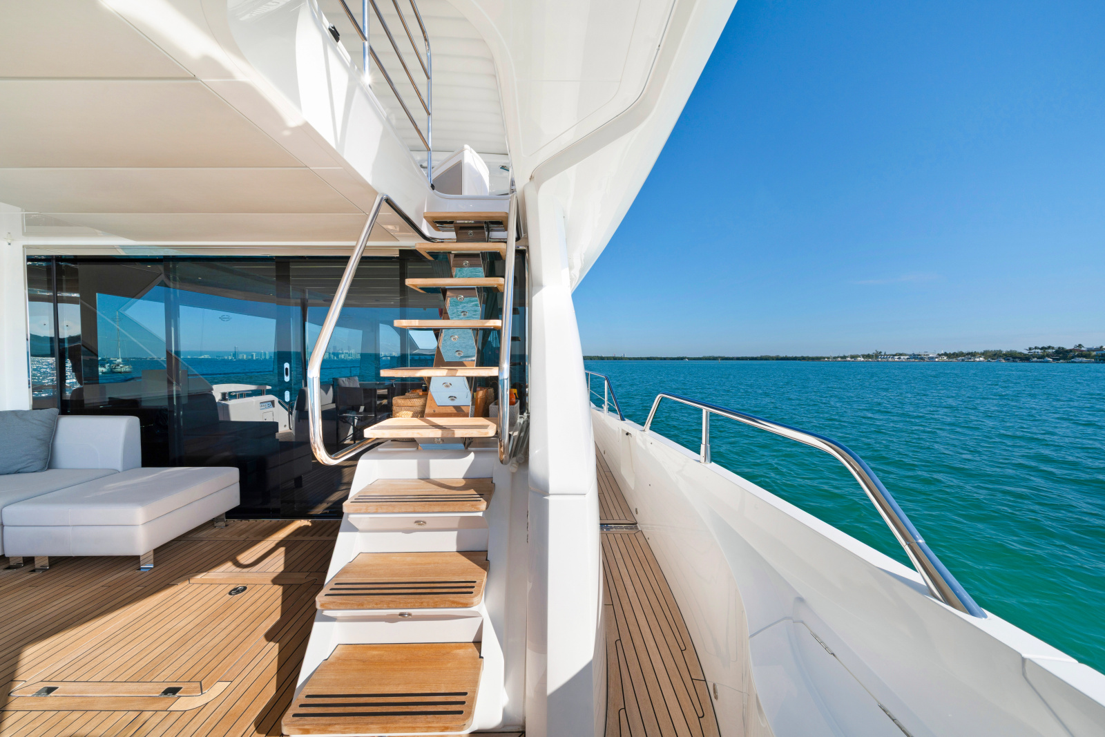 2020 Sunseeker 76 Yacht