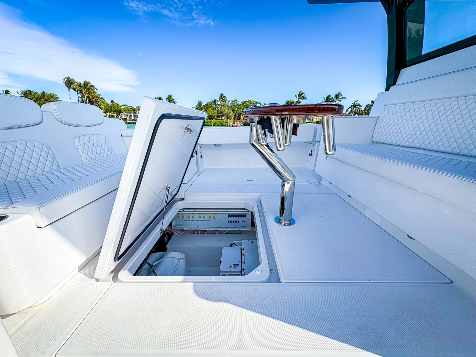 DEALER DEMO 48ft HCB Yacht For Sale