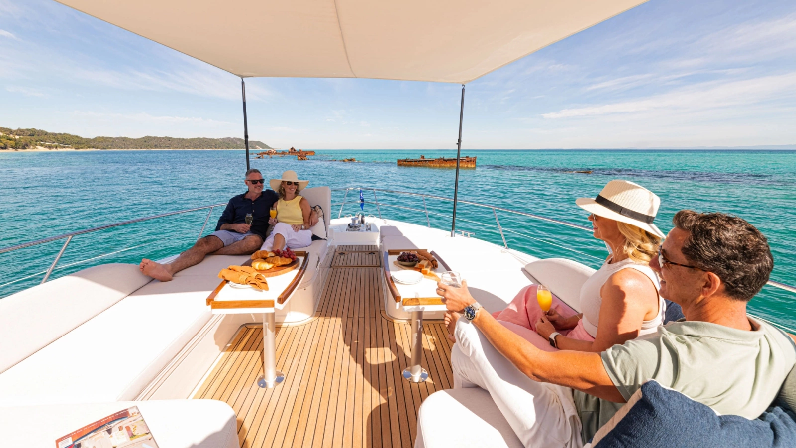 6800 SPORT YACHT 68ft Riviera Yacht For Sale