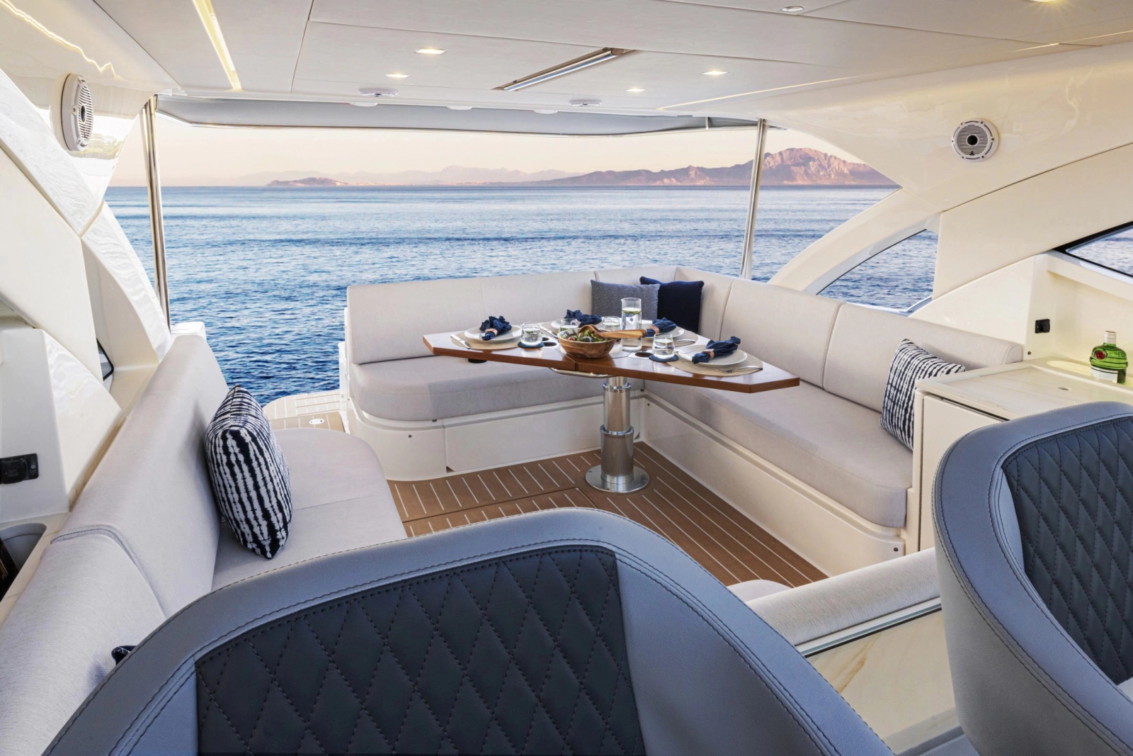 4300 Sports Express 43ft Riviera Yacht For Sale
