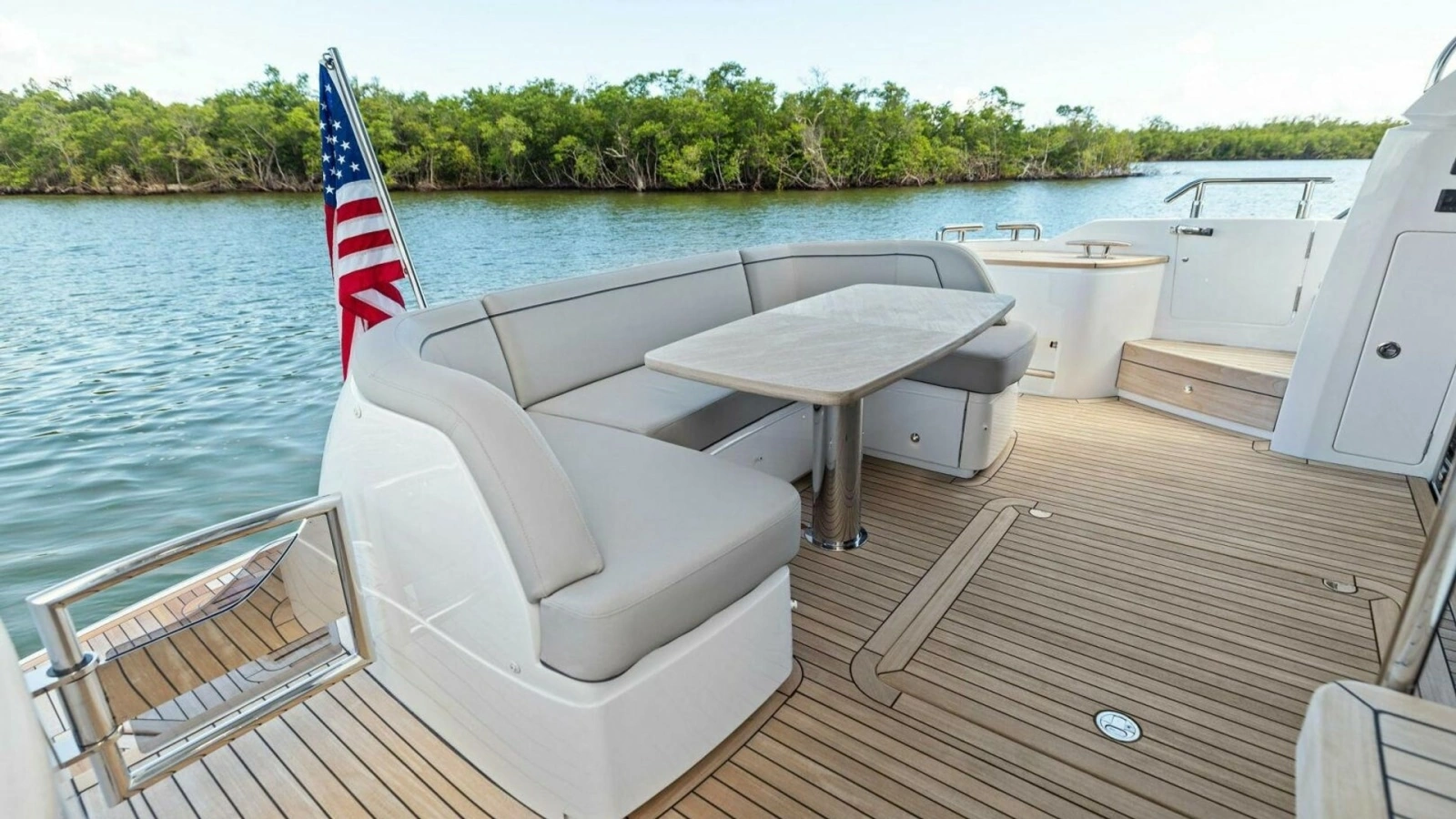 2025 Princess F50 Flybridge Cockpit