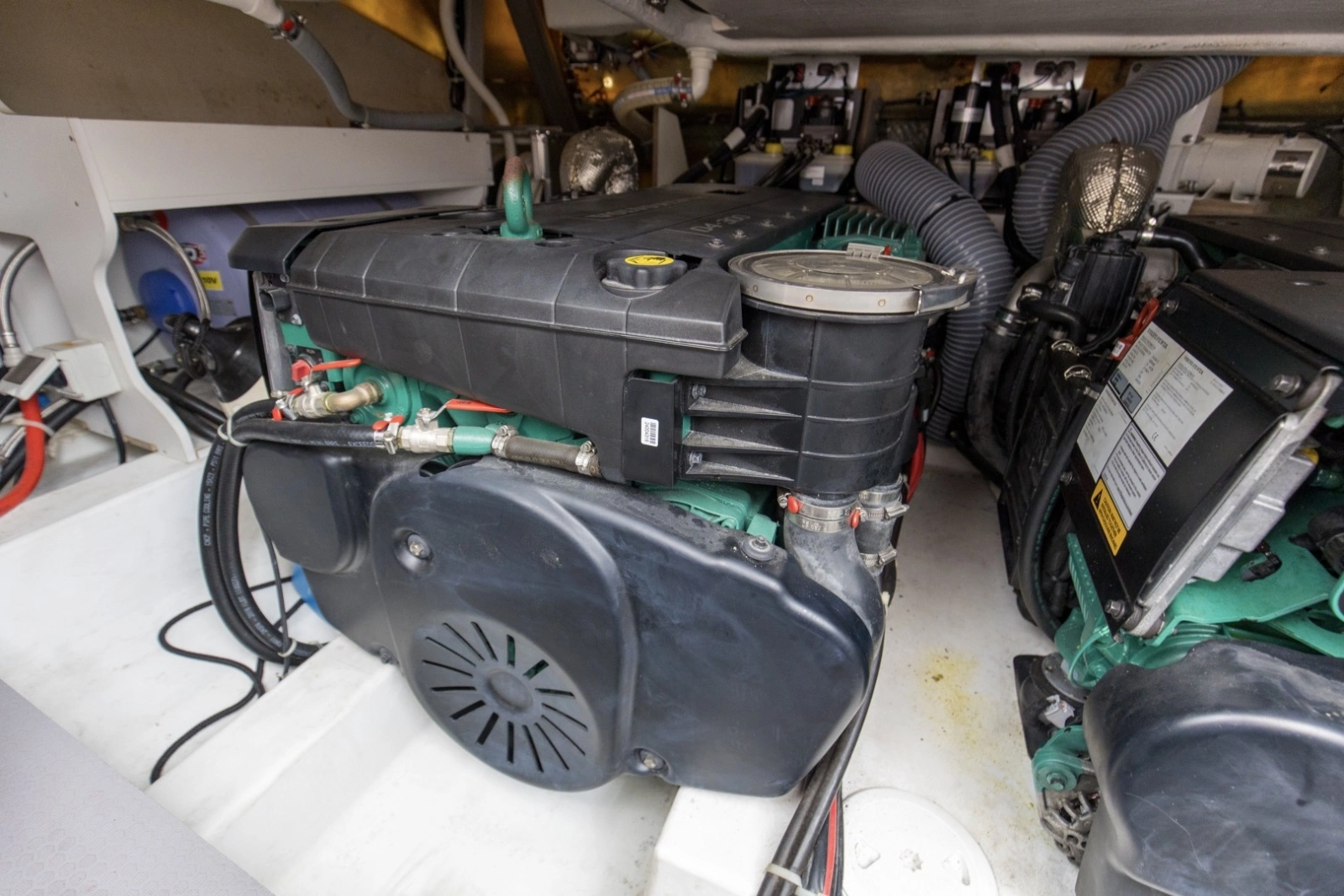 2022 Beneteau 41 Grand Turismo War Downs Eagle Mechanical (2)