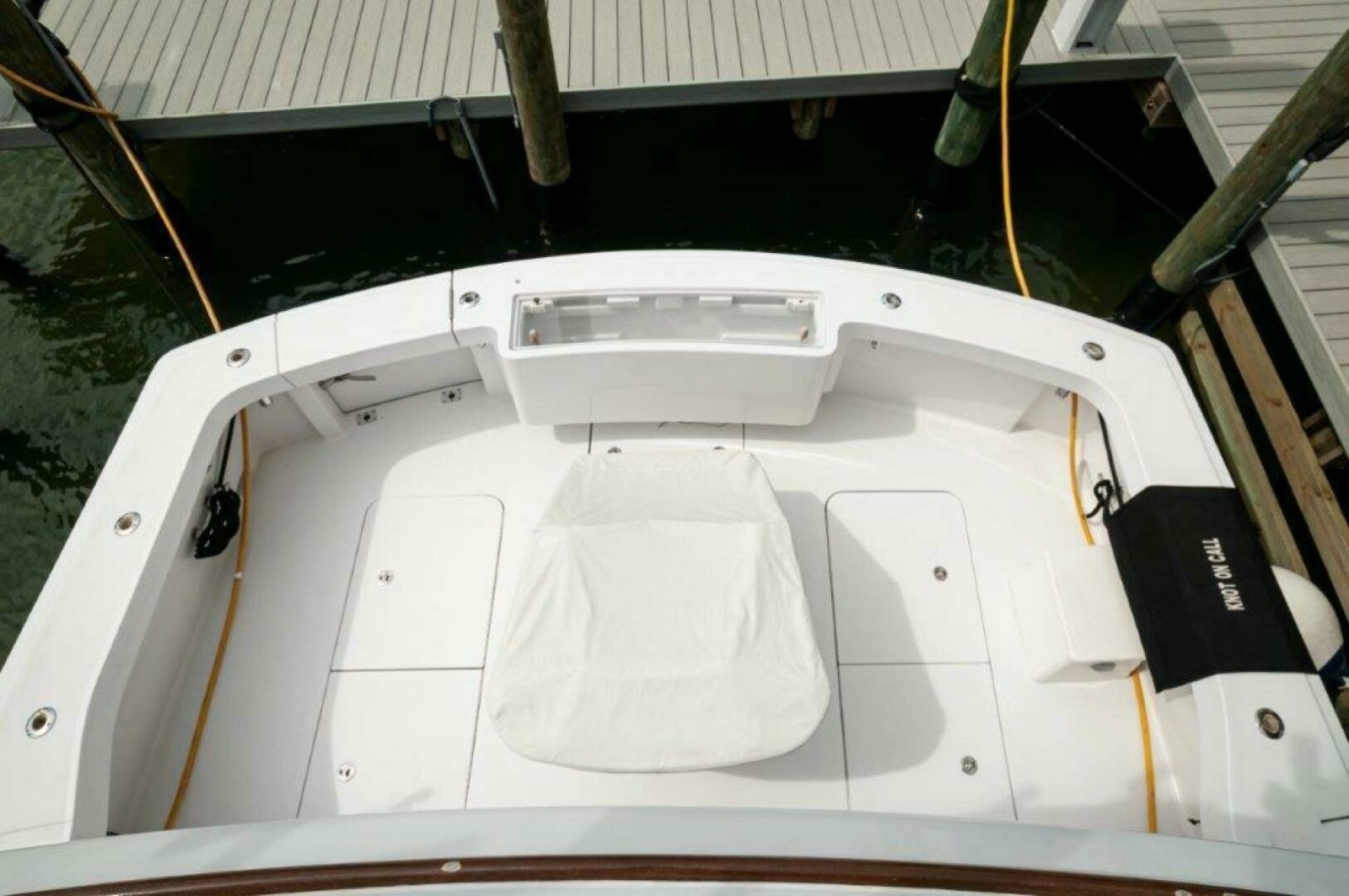 60' 2016 Hatteras GT60