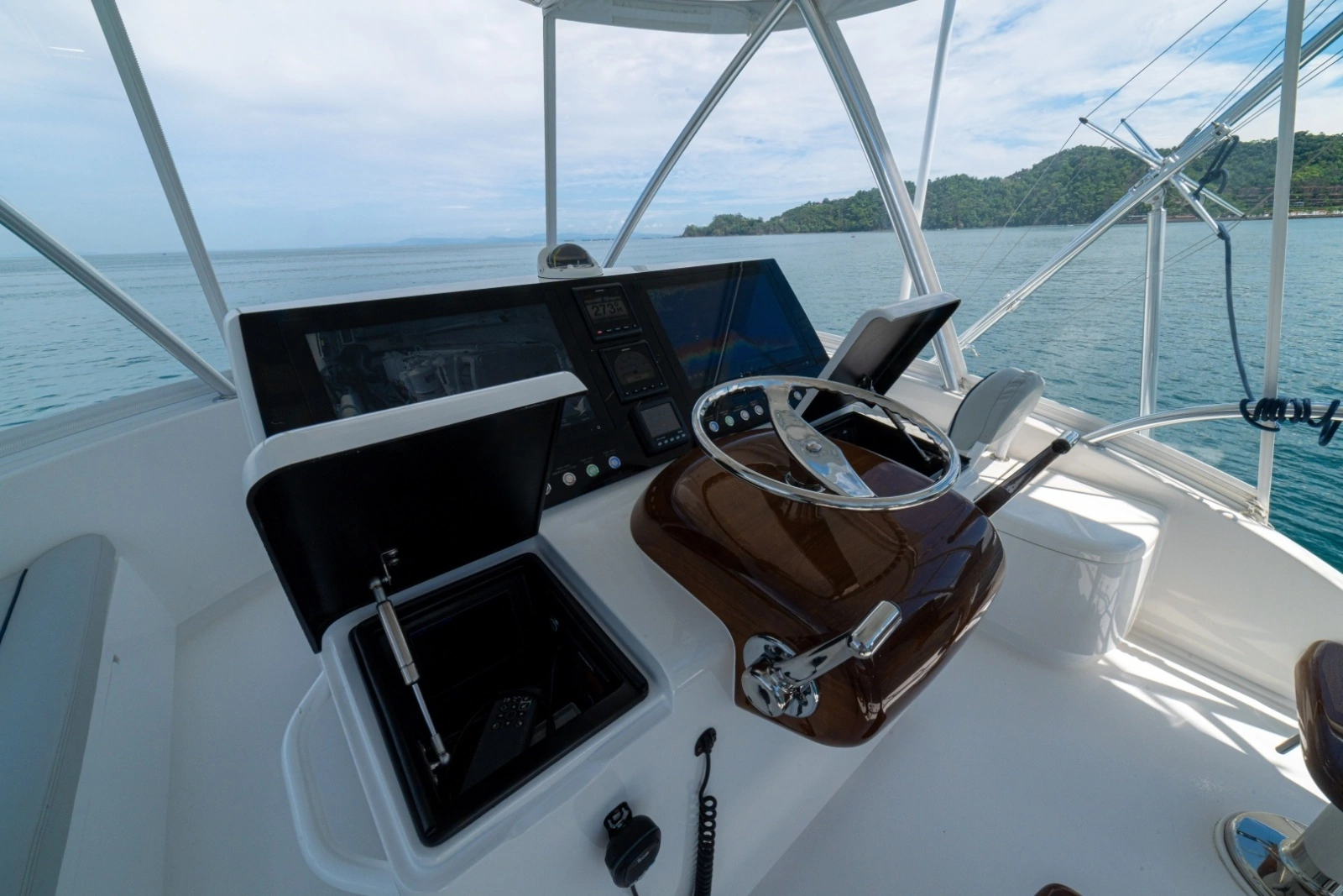 2023 Viking 46 Billfish Flybridge