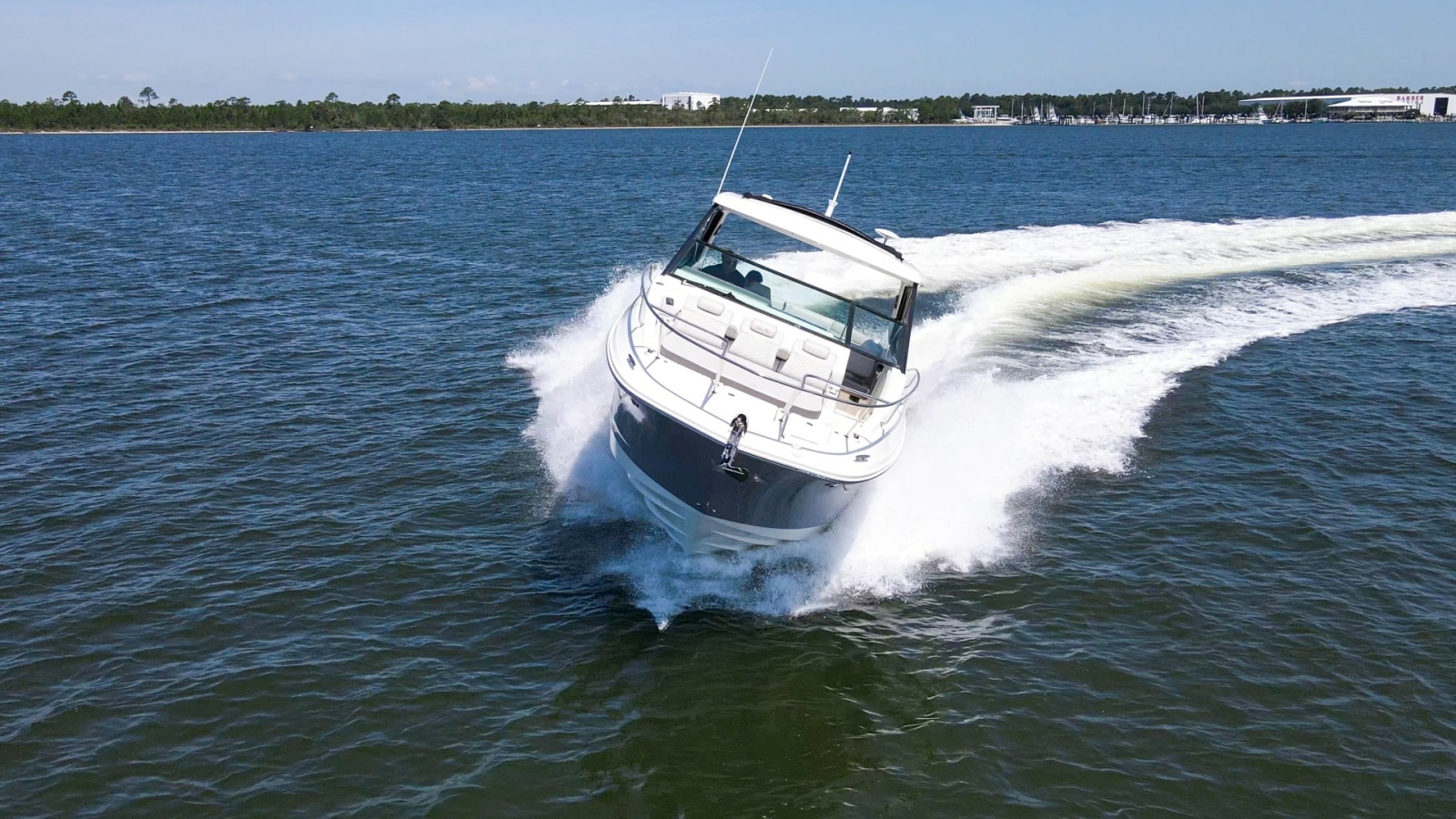 2022 32 Sea Ray 320 Sundancer OB Raya Sunshine Exterior Profiles (6)
