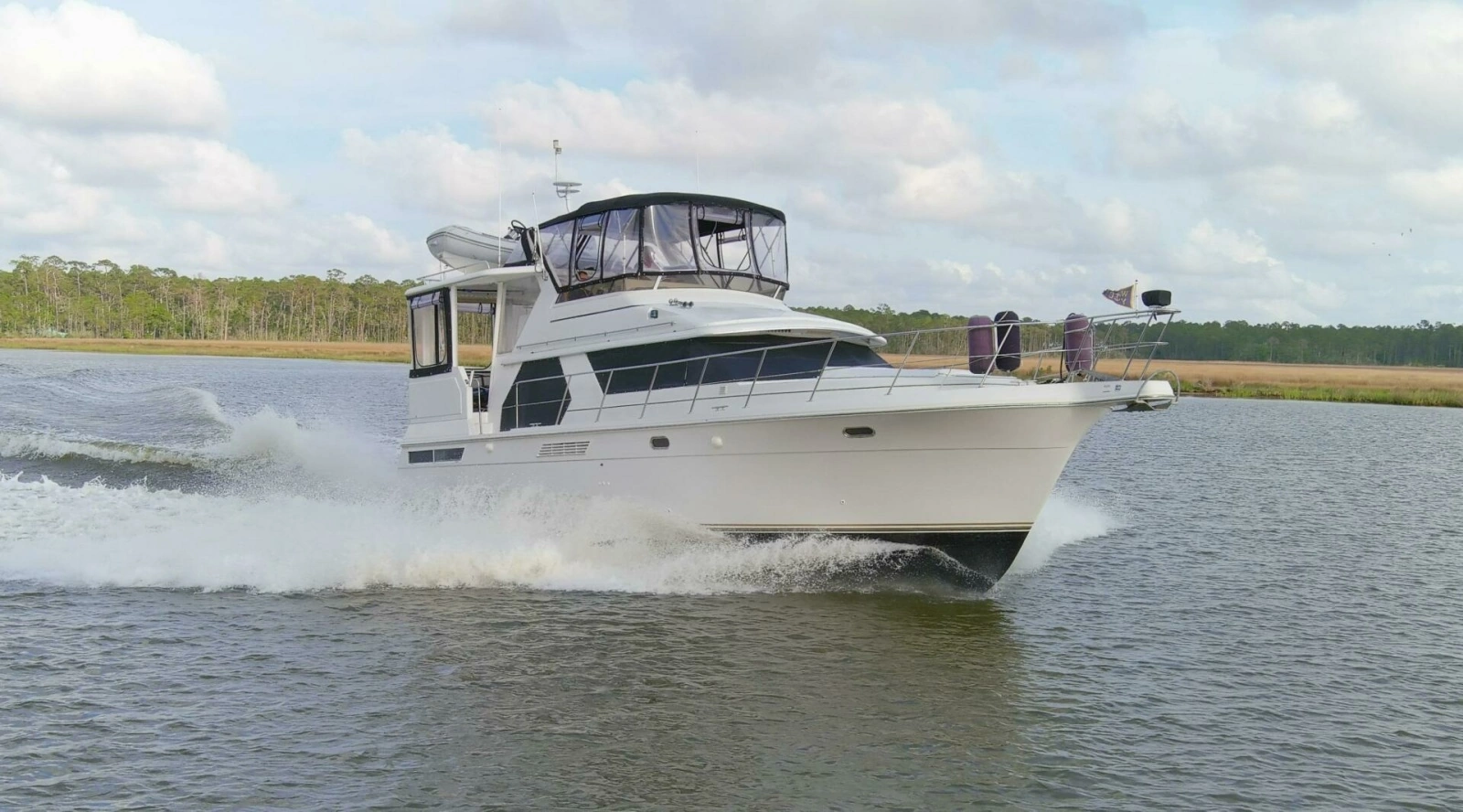 1997 44 Carver 445 Zodiac Gypsea Bow