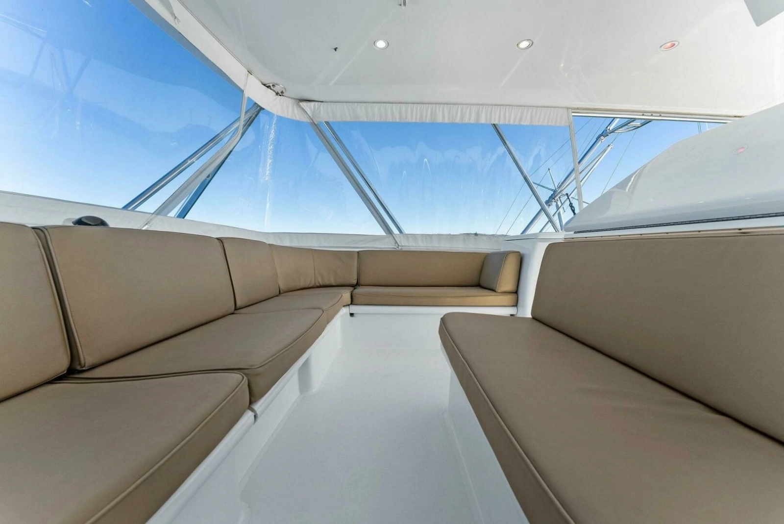 2007 Hatteras 64C - CHUPACBRA