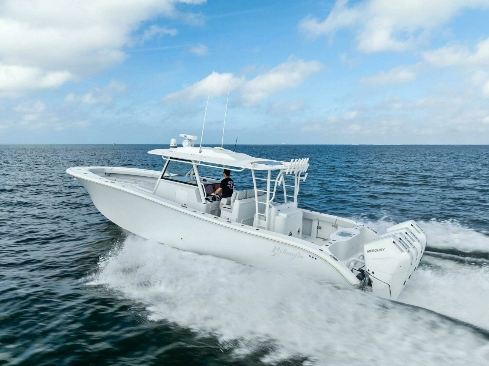 2024 42 Yellowfin