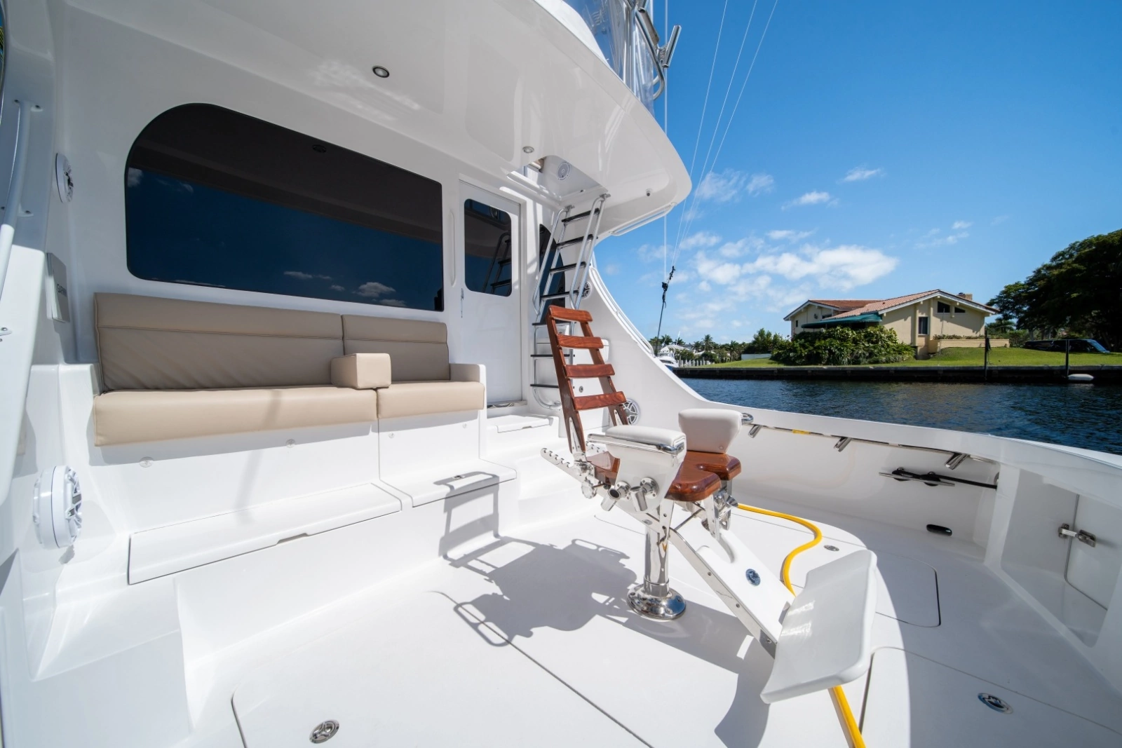 2017 Hatteras 54 GT