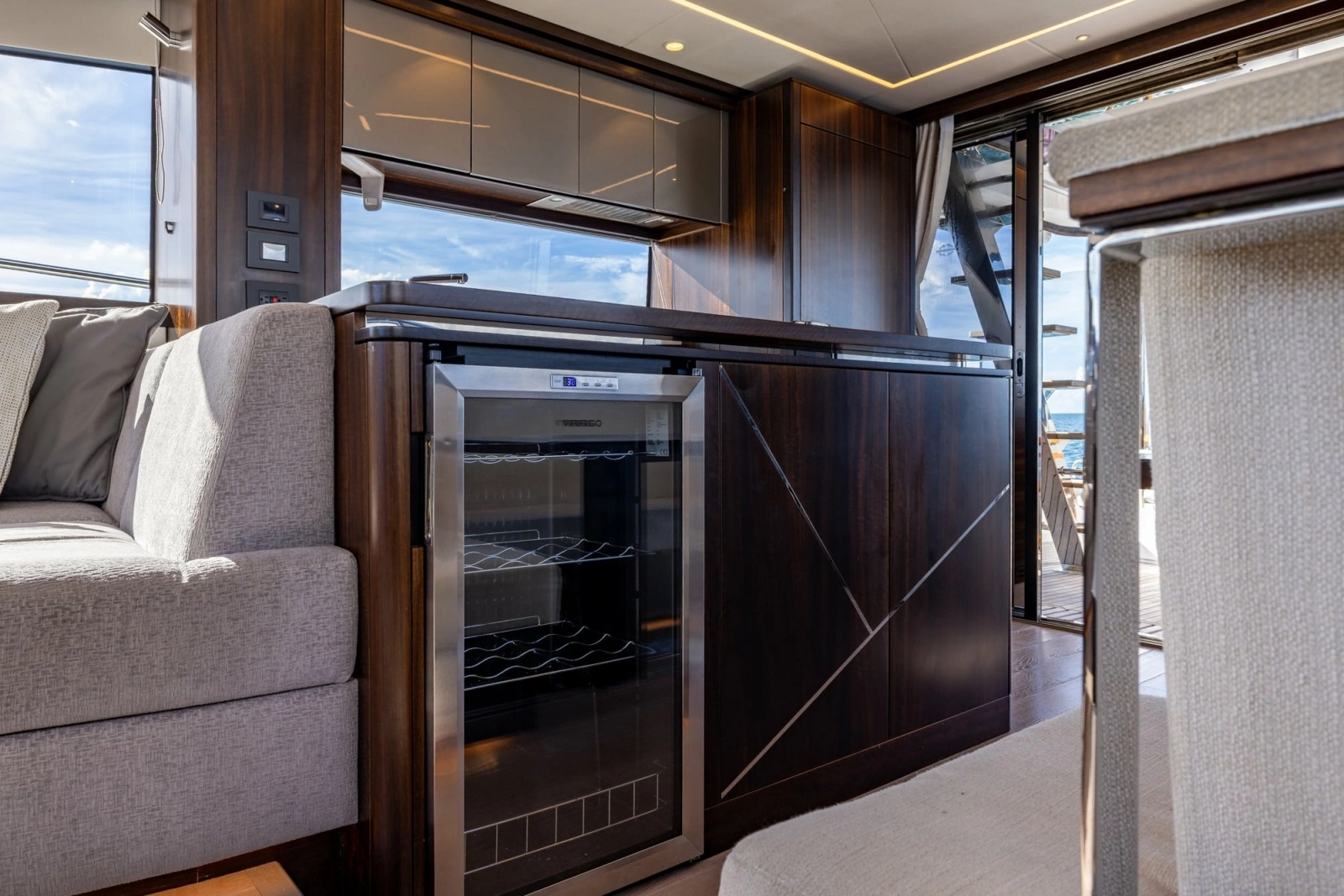 2022 Sunseeker Manhattan 68