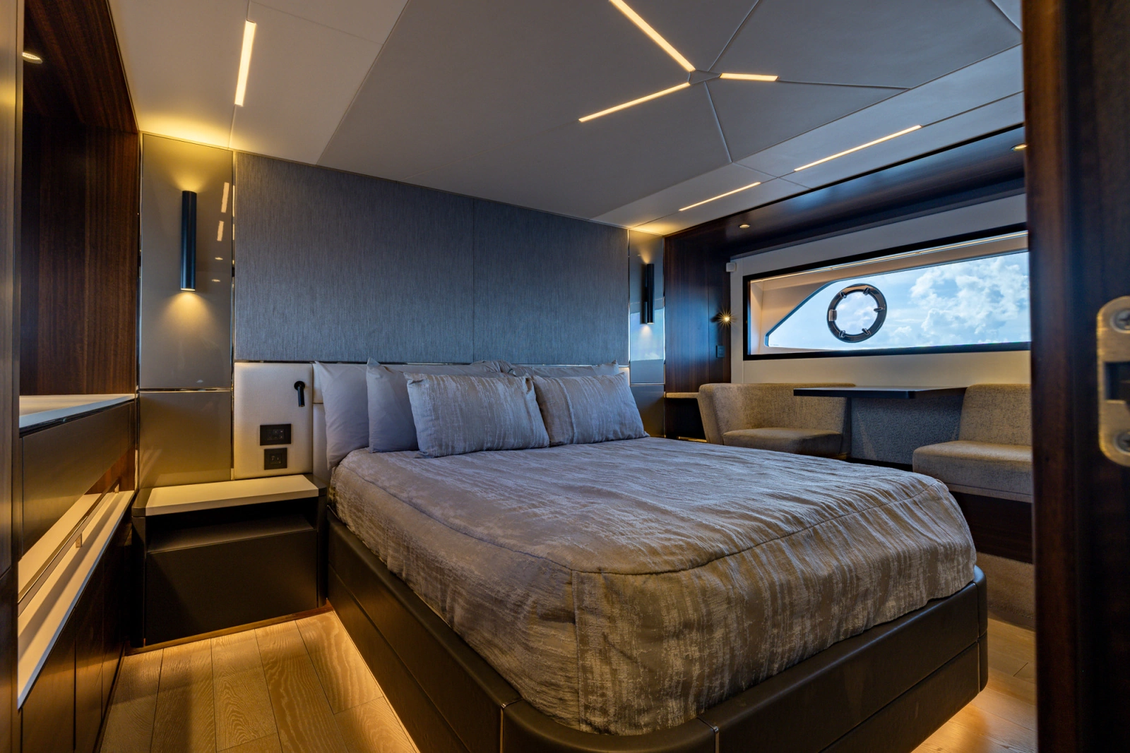 2022 Sunseeker Manhattan 68