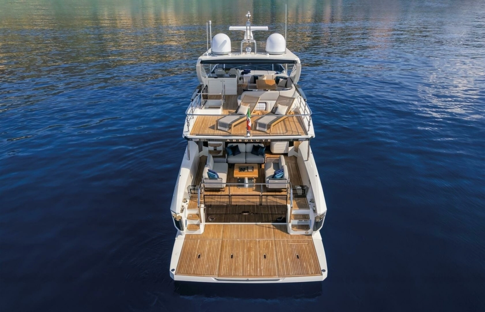 2027 60 Absolute Flybridge - Cockpit