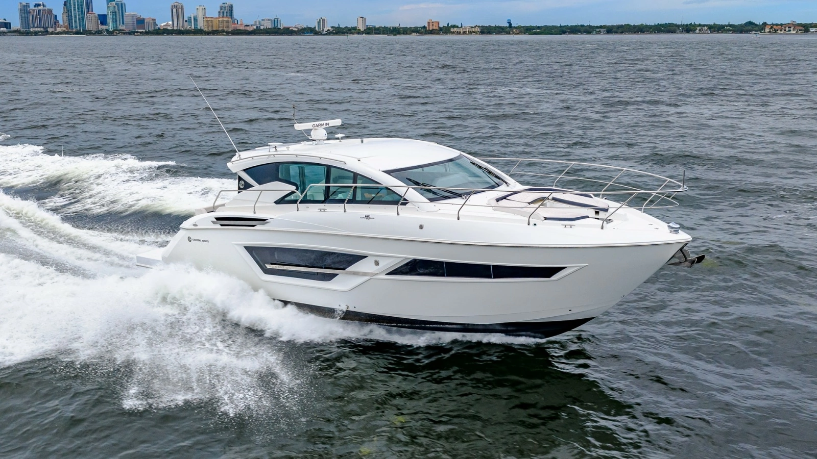 Side Profile of Cruisers Cantius 46