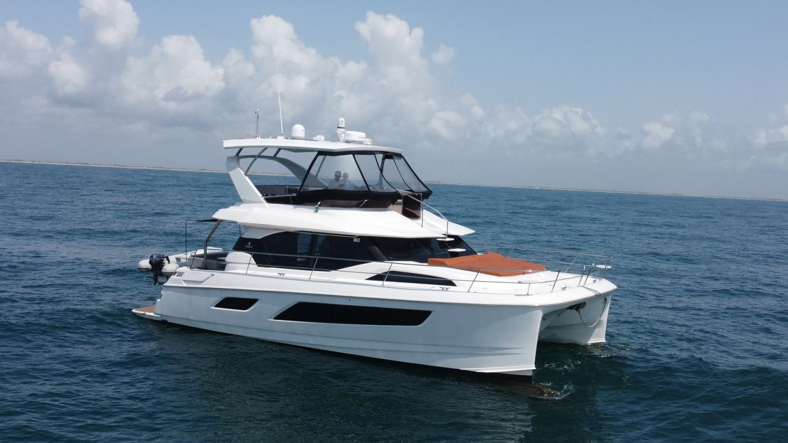 Side Profile of Aquila 44 CAT