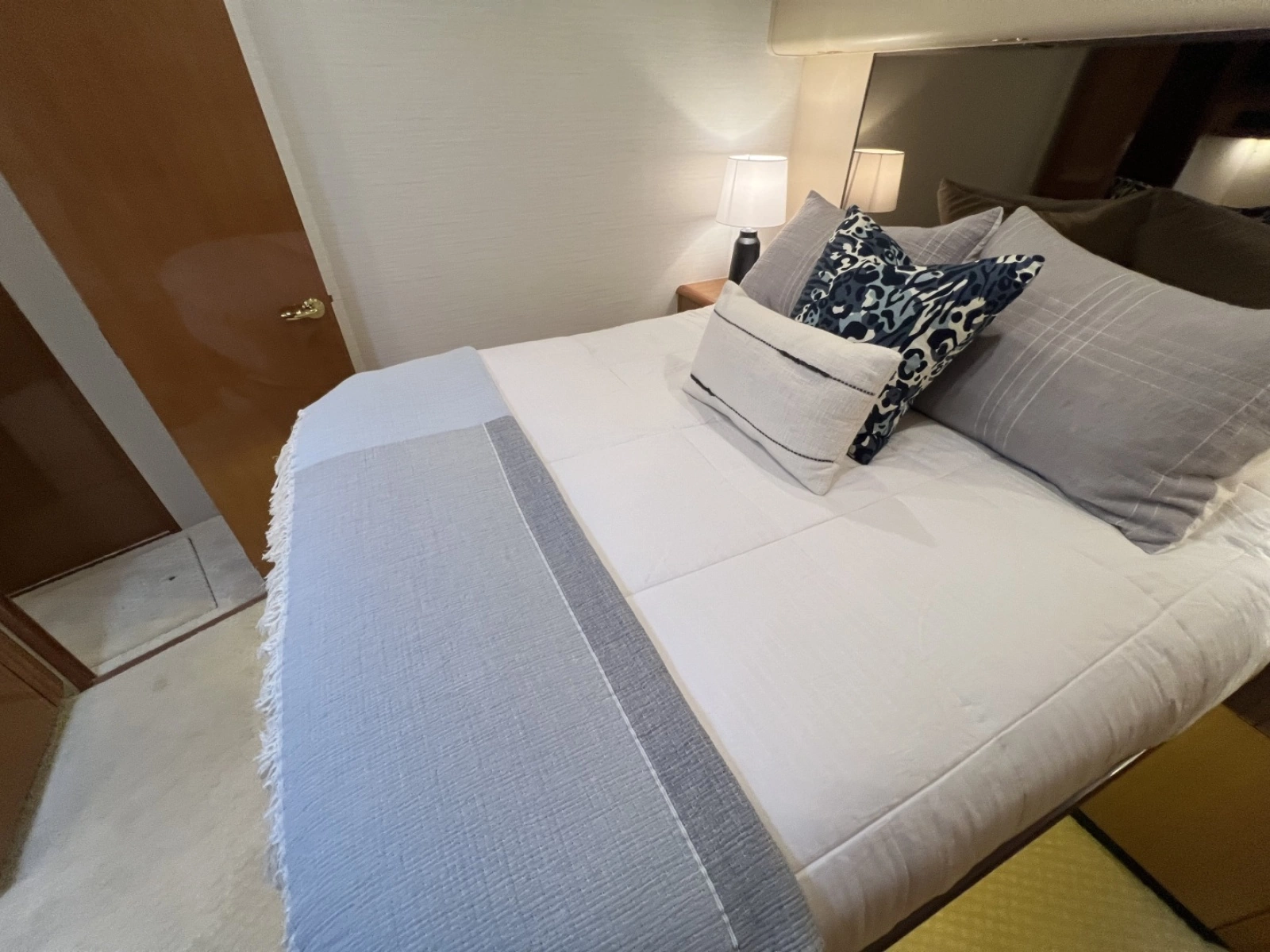 Viking 52 LET IT RAIN - Master Stateroom