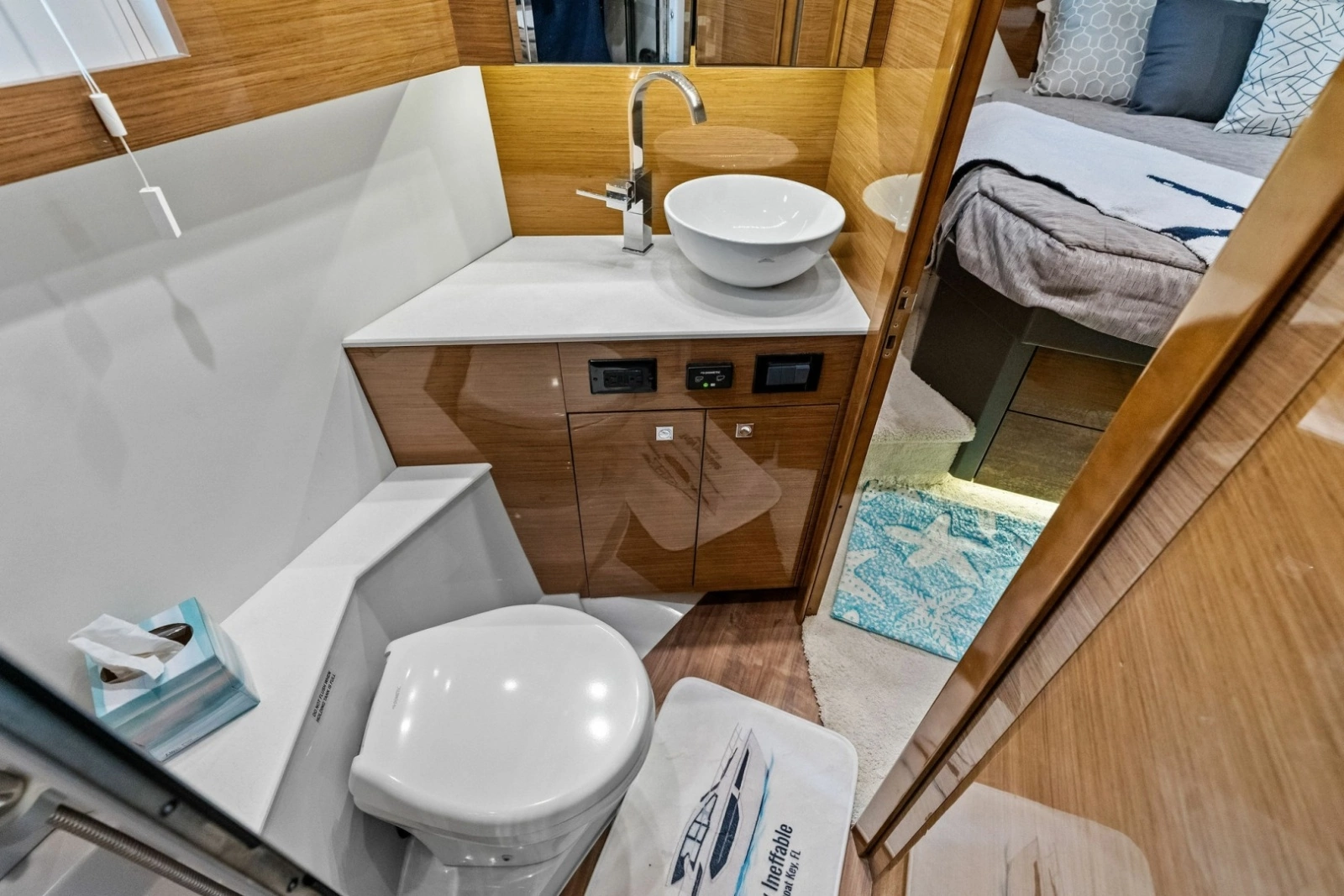 2019 Cruisers Yachts 42 Cantius photo 45