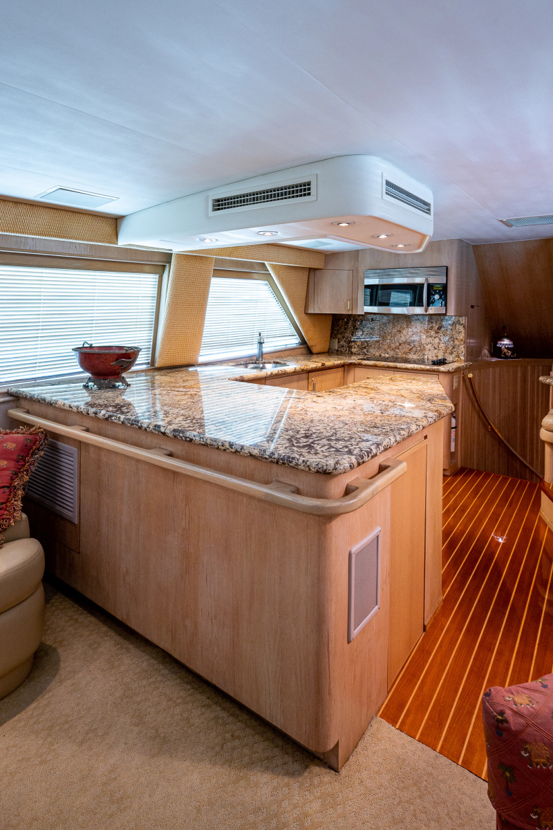 1997 Hatteras 65 Convertible