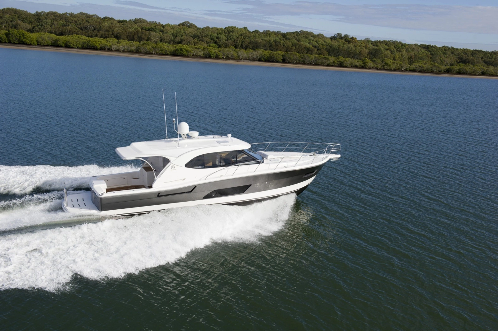 445 SUV 44ft Riviera Yacht For Sale