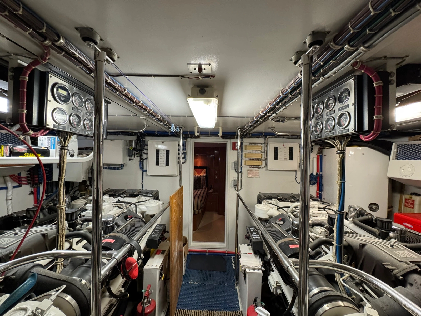 2002 Hatteras 75 MY