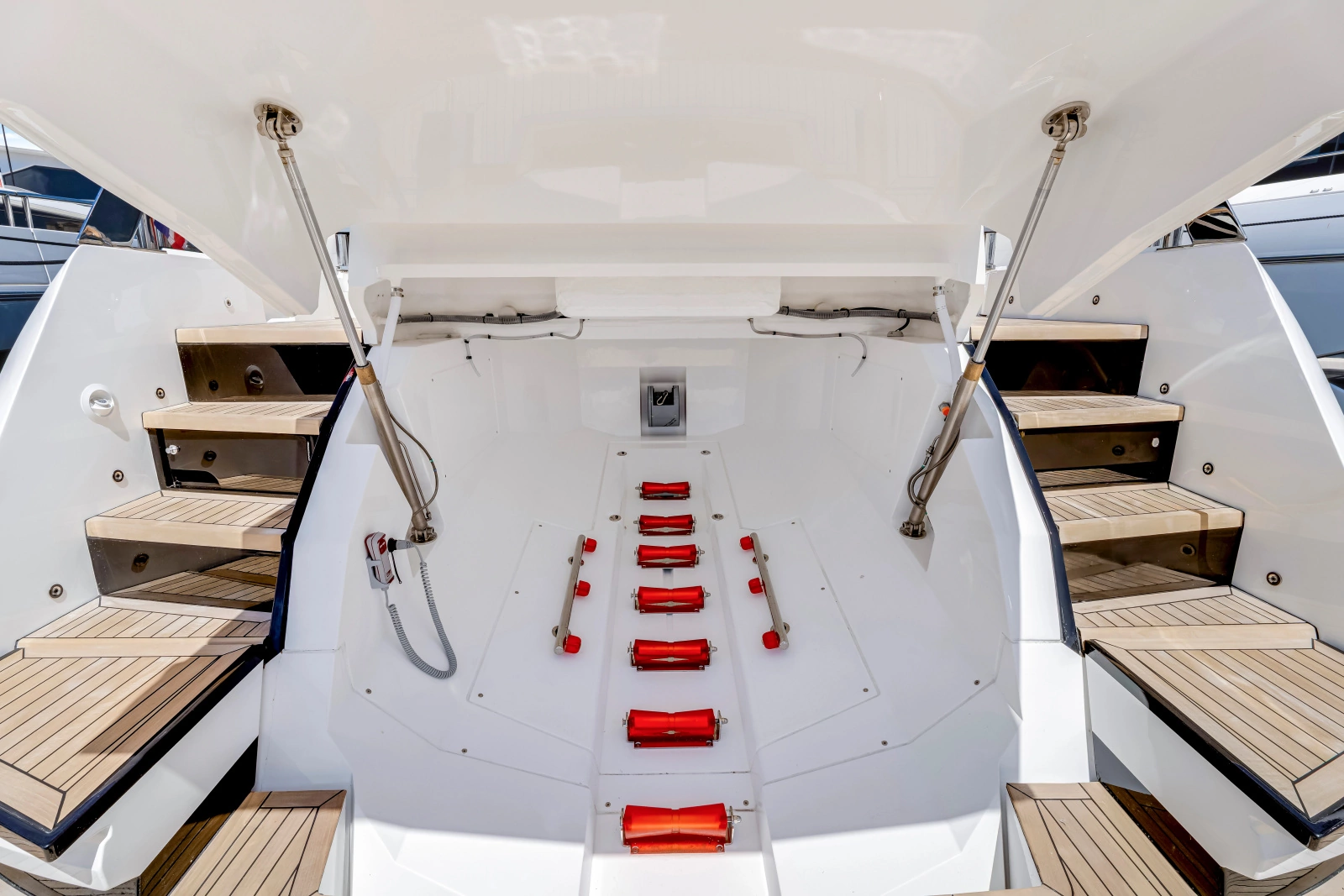 PREDATOR 55 55ft Sunseeker Yacht For Sale