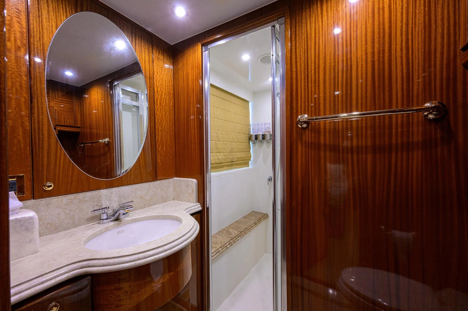 2008 Hargrave Raised Pilothouse
