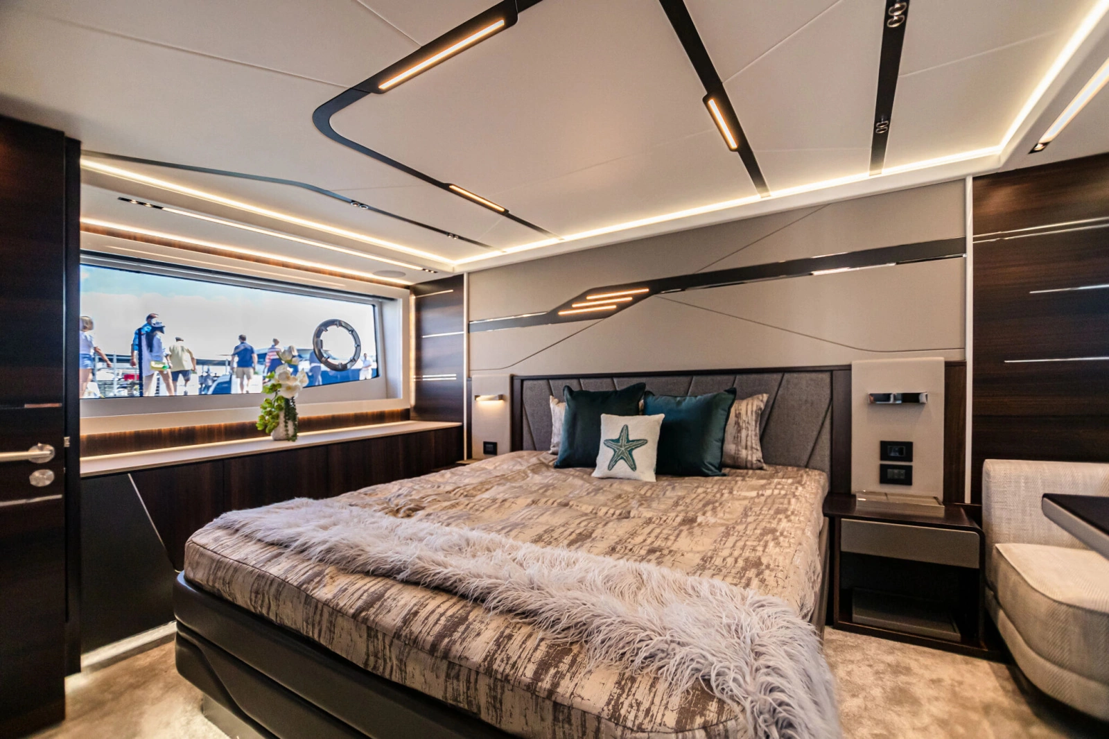 PREDATOR 65 65ft Sunseeker Yacht For Sale