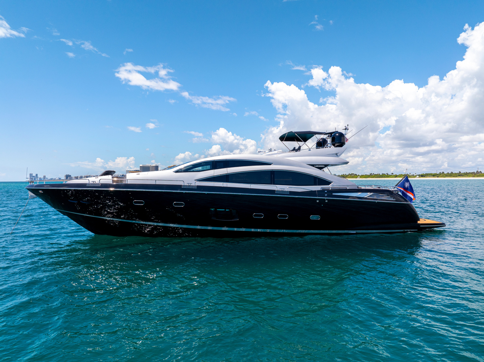 2010 Sunseeker Predator 84