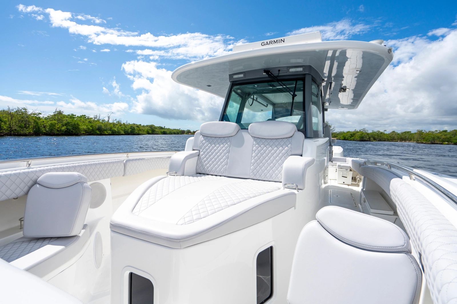 42 Lujo 42ft HCB Yacht For Sale